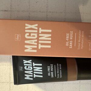 Avon Magix Tint Moisturizer Oil -Free - TAN  DEEP